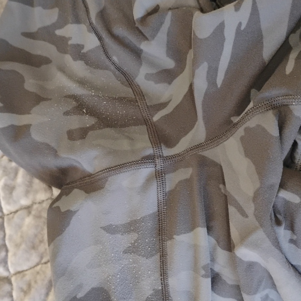 Athleta Salutation Camo Jogger - Picture 6 of 6